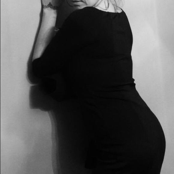 Meet your Posher, Melissa - Picture 2 of 7